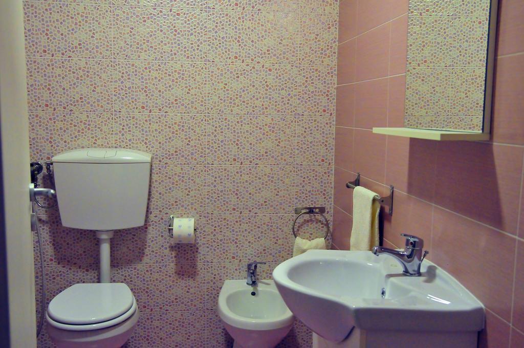 B&B Ingiropernapoli エクステリア 写真