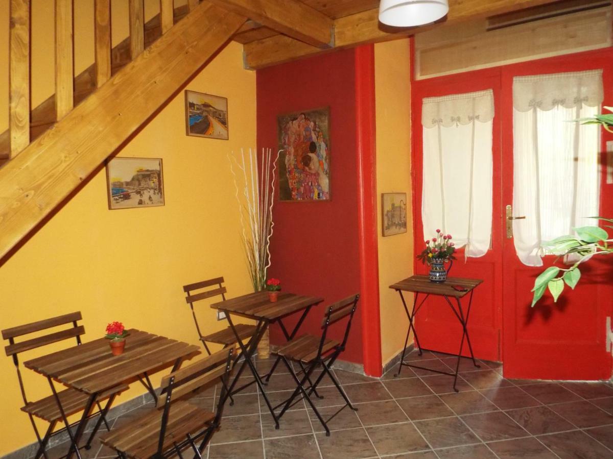 B&B Ingiropernapoli エクステリア 写真